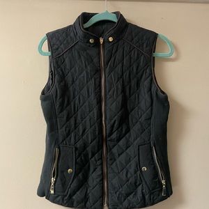 Black Sleevless Jacket
